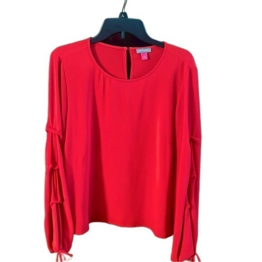 Vince Camuto Red Blouse with tiered Sleeves. Size large.